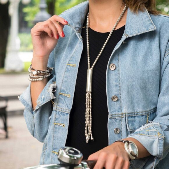 Uno de 50 Jellyfish Silver Long Tassel Necklace - Picture 3 of 11